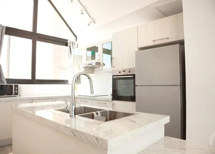 Modern Soma Bay 2br W Sea Views, & Pool Access