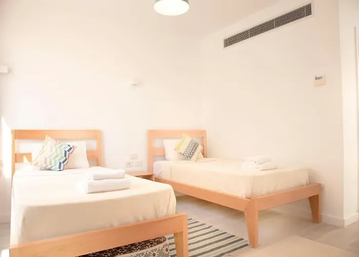 Villa Modern Soma Bay 2br W Sea Views, & Pool Access