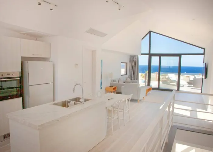 Modern Soma Bay 2br W Sea Views, & Pool Access Villa Hurghada